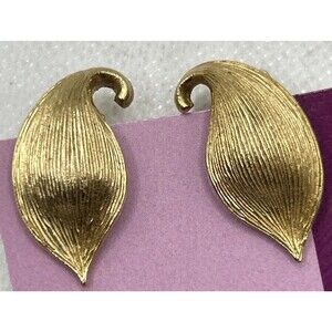 Vintage Lisner Earrings Clip Gold Tone Cuff Swirl Leaf Minimalist Lagenlook